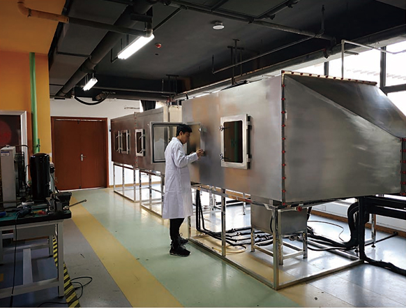 �����L�������